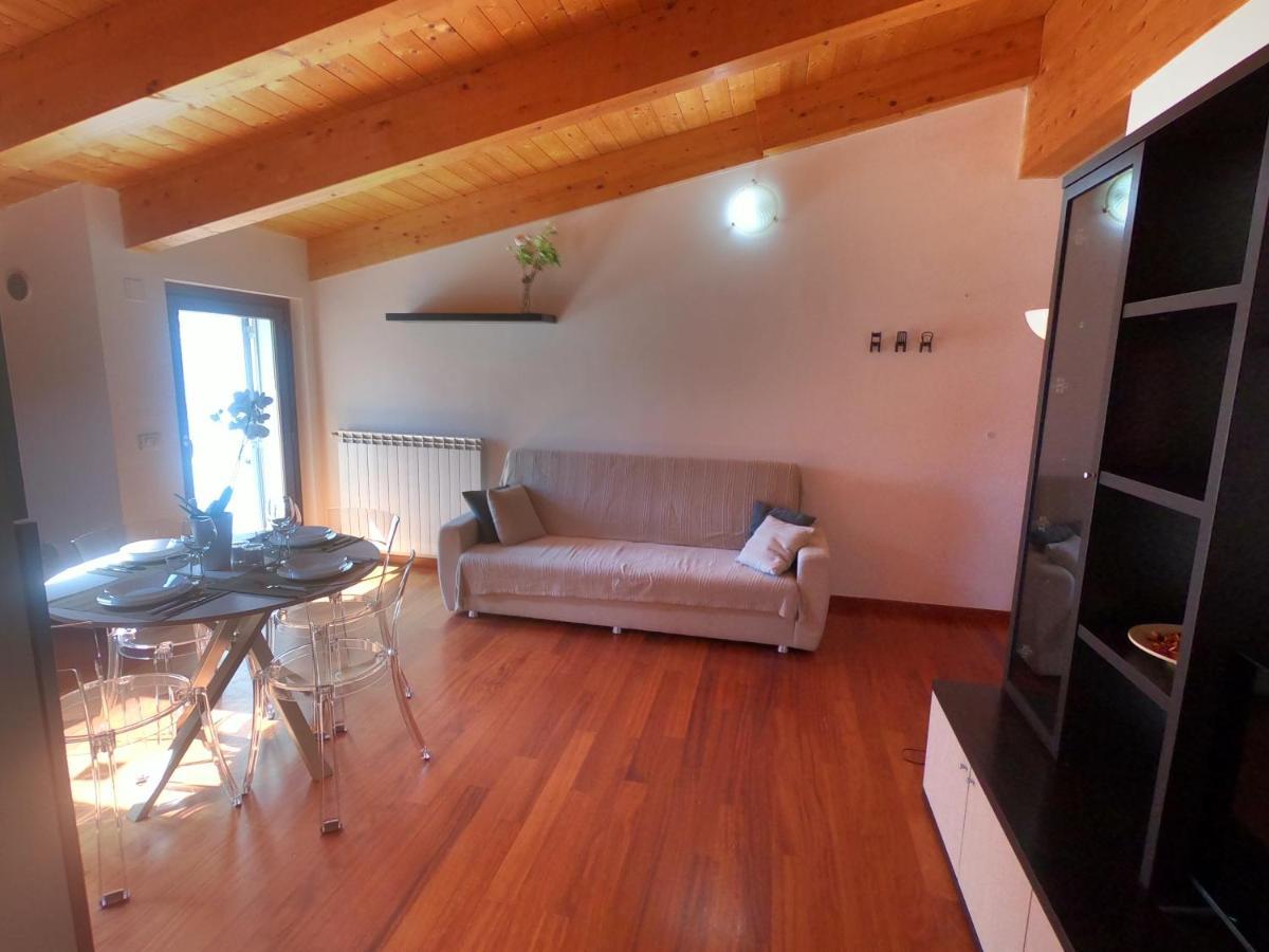 Apartament Attico Petfriendly Con Terrazzo, Via Del Borgo Montesilvano Marina Zewnętrze zdjęcie