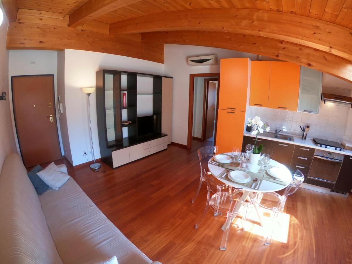 Apartament Attico Petfriendly Con Terrazzo, Via Del Borgo Montesilvano Marina Zewnętrze zdjęcie